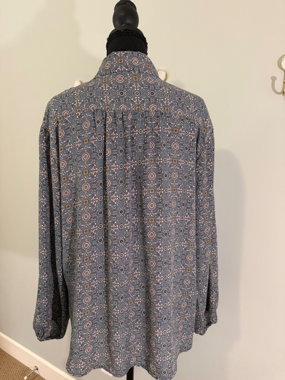 Max Studio Blue Patterned Button Front Blouse - Picture 2 of 6